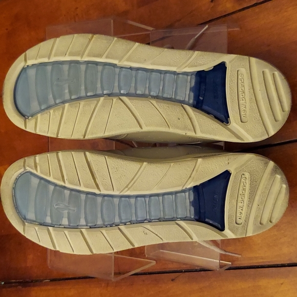 NEW BALANCE | 811 ROLLBAR SHOES | SIZE 11 - Picture 4 of 10